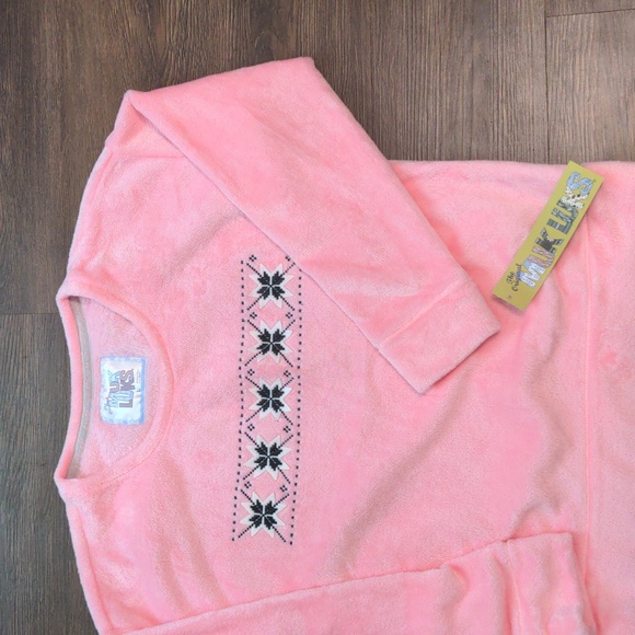 Muk Luks Tops - Muk Luks Womans Size Large Pink Soft Light Weight Crewneck